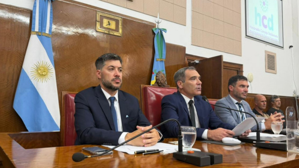 Se ratificaron autoridades durante la Preparatoria y habló el intendente Neme