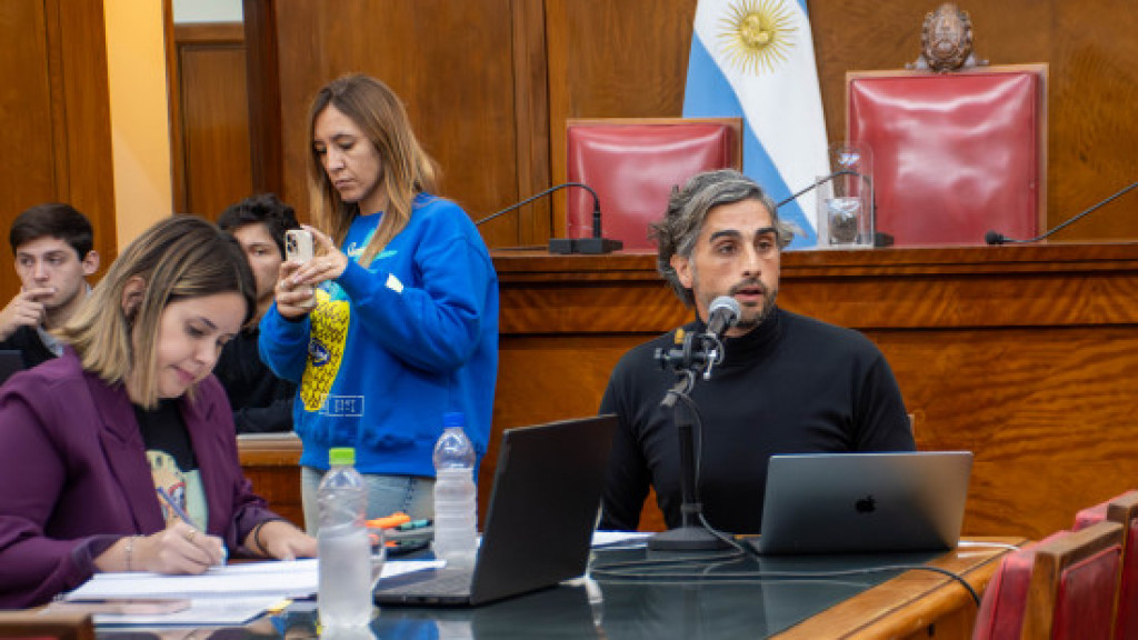 Movilidad: El transporte público y privado de pasajeros dominó el debate