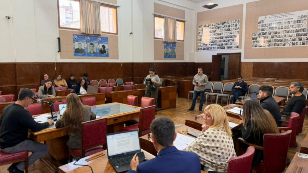 Salud: Temas sobre organismos públicos y continuidad de políticas