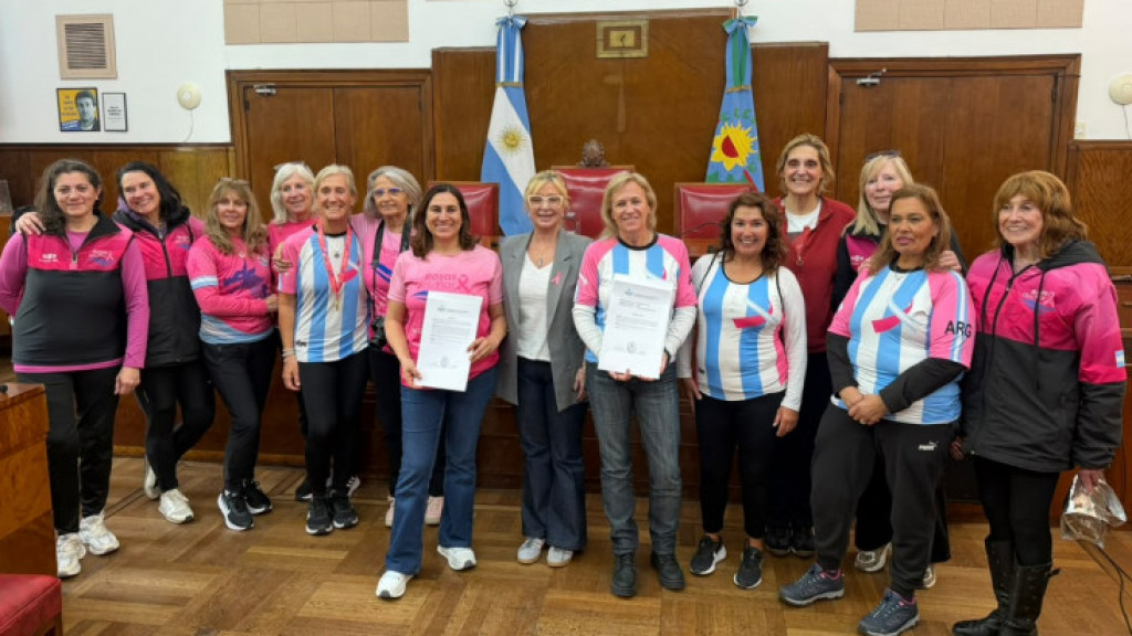 Reconocimiento a Rosas del Mar por su participación en un certamen deportivo en Francia y por una nueva experiencia que vivirá en Brasil